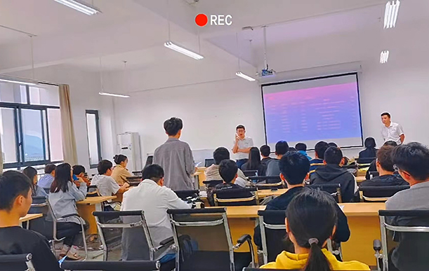 校企合作，提供就業(yè)崗位